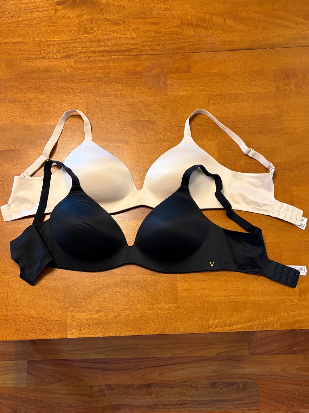 Victoria’s Secret Gel Underwire Bras Size 32DD - Black and Nude